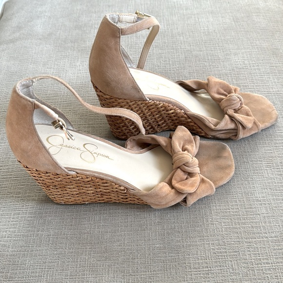 Once worn Bow Wedges - Picture 5 of 5